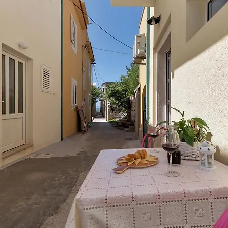 Danica Apartman